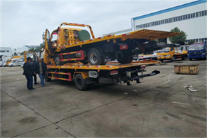 新源同城汽车补胎